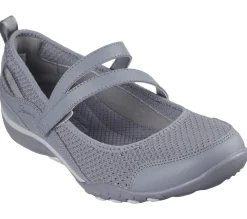 Relaxed Fit: Breathe-Easy - Keep Clean